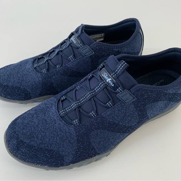 NIB Sketchers Relaxed Fit Air Cooled Memory Foam Sneakers - Picture 2 of 4